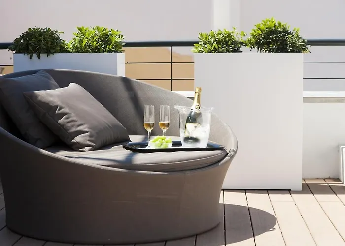 Guestready - Stylish With Parking *