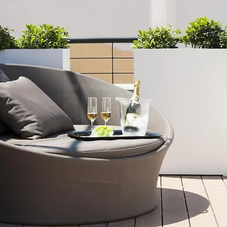 Guestready - Stylish With Parking *