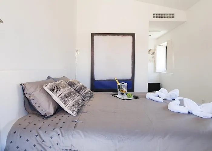 Appartement Guestready - Stylish With Parking Lissabon