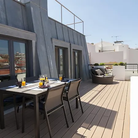 Joivy Lux And Spacious 1br With Huge Terrace, 5mins To Academy Of Sciences Apartment